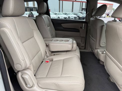 Used 2017 Honda Odyssey EX-L image 37