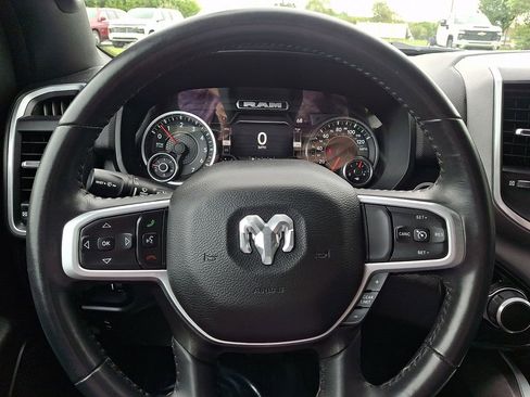 Used 2022 RAM 1500 Big Horn AWD/4WD image 18