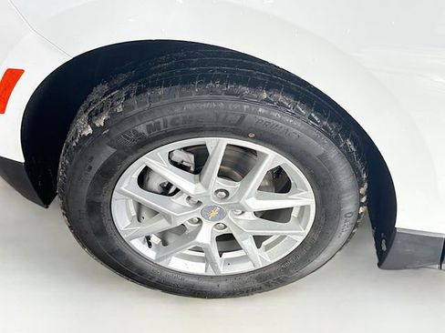 Used 2022 Chevrolet Equinox LT image 30