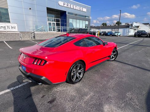 Used 2024 Ford Mustang Coupe RWD image 18