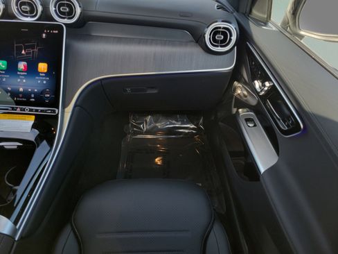 Certified 2026 Mercedes-Benz GLC 300 image 16