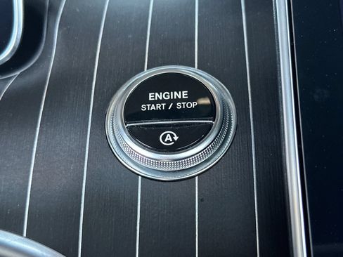 Used 2022 Mercedes-Benz C 300 Sedan image 23