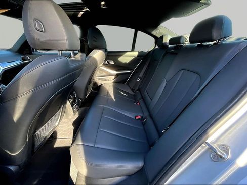 Used 2019 BMW 330i Sedan w/ Convenience Package image 19