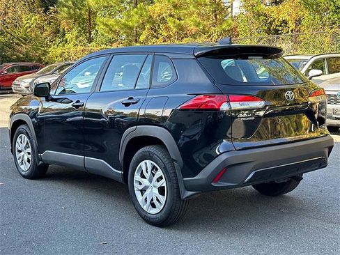 Certified 2024 Toyota Corolla Cross L image 5