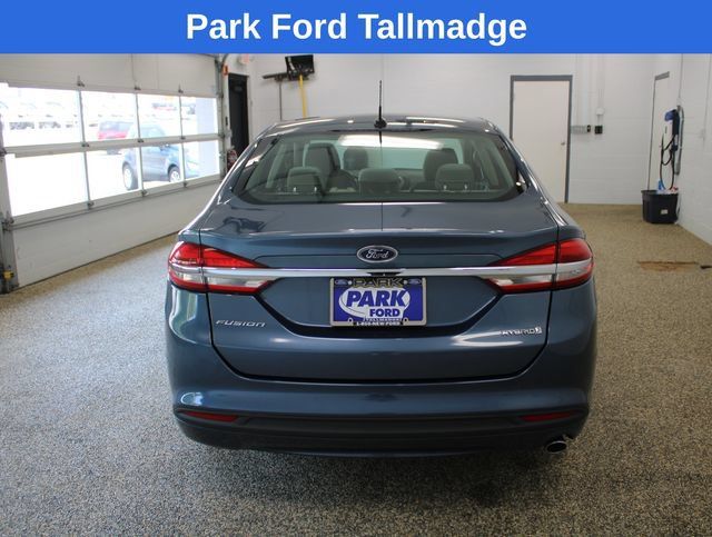 Used 2018 Ford Fusion S FWD image 4