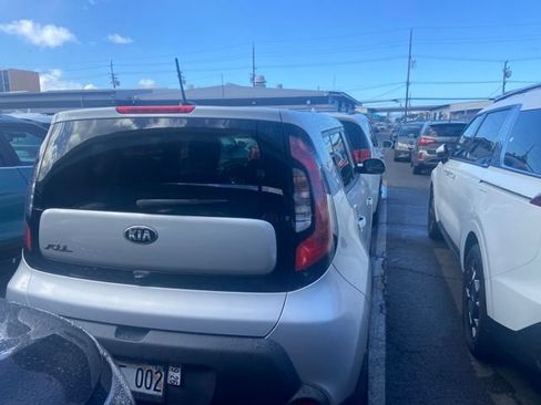Used 2016 Kia Soul w/ Convenience Package FWD image 6