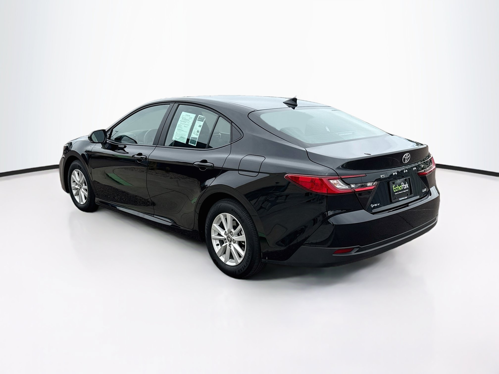 Used 2026 Toyota Camry LE FWD image 5