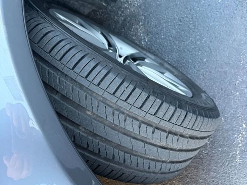 Used 2013 Lexus LS 460 AWD image 36