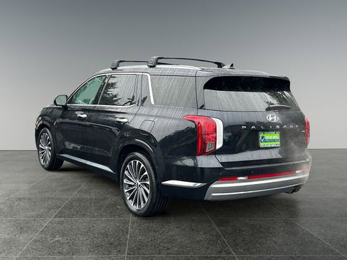 Used 2023 Hyundai Palisade Calligraphy image 5