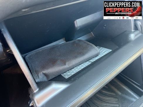 Used 2018 GMC Canyon SLE w/ SLE Convenience Package image 18