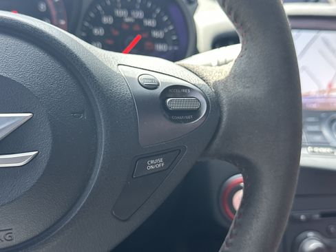 Used 2020 Nissan 370Z NISMO RWD image 20