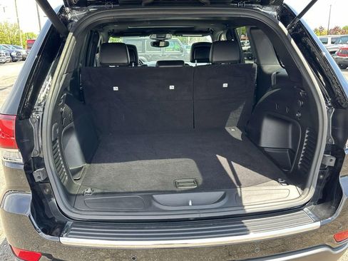 Used 2021 Jeep Grand Cherokee Limited AWD/4WD image 12