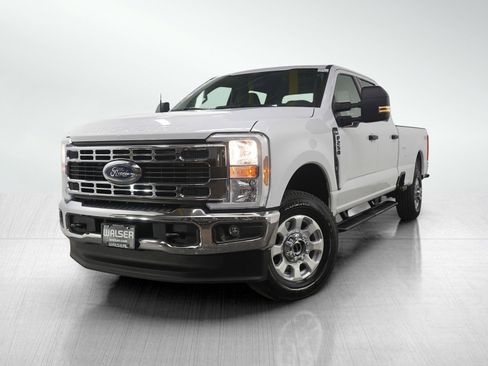 Used 2024 Ford F250 XLT image 1