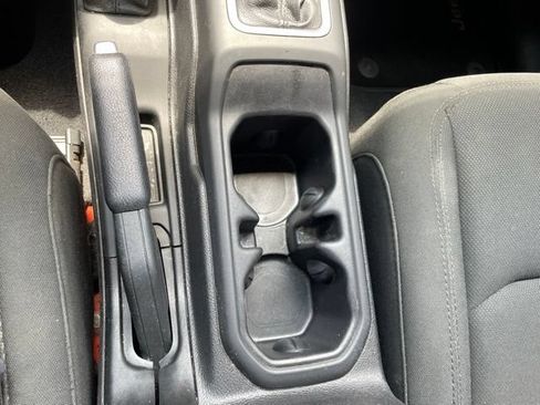 Used 2018 Jeep Wrangler Unlimited Sport S AWD/4WD image 46