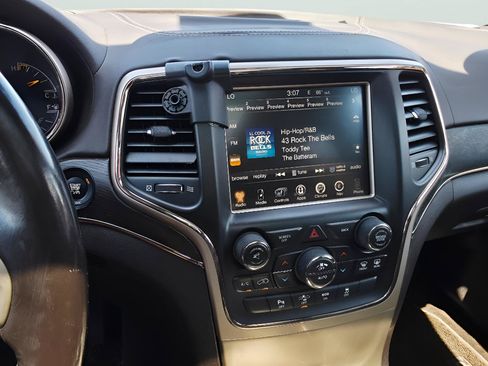 Used 2014 Jeep Grand Cherokee Summit AWD/4WD image 36