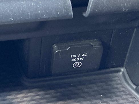 Used 2023 RAM 1500 Big Horn RWD image 33