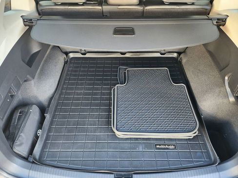 Used 2022 Volkswagen Tiguan SE image 13