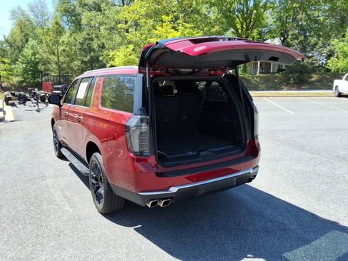 Certified 2026 Chevrolet Suburban High Country w/ Sun And Tow Package image 17