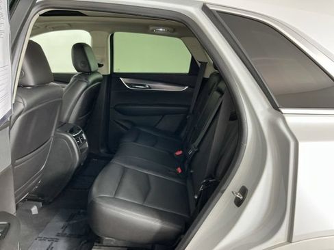 Used 2019 Cadillac XT5 Premium Luxury w/ LPO, Black Ice Package AWD/4WD image 27