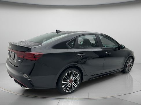 Used 2023 Kia Forte GT w/ GT2 Package FWD image 5