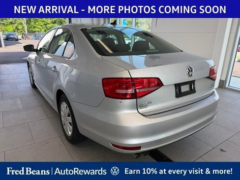 Used 2015 Volkswagen Jetta S FWD image 3