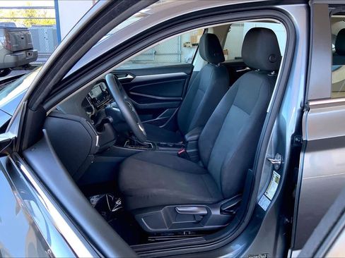 Used 2021 Volkswagen Jetta S image 8