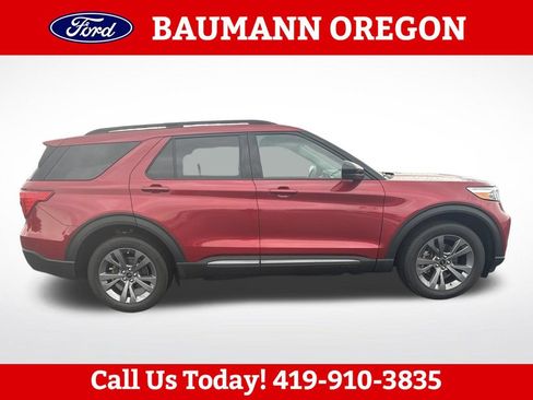 Used 2022 Ford Explorer XLT w/ Equipment Group 202A AWD/4WD image 2