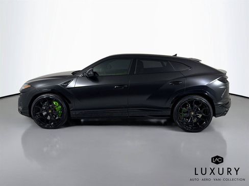 Used 2022 Lamborghini Urus AWD/4WD image 9