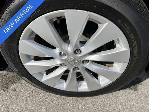 Used 2014 Honda Accord EX-L image 11
