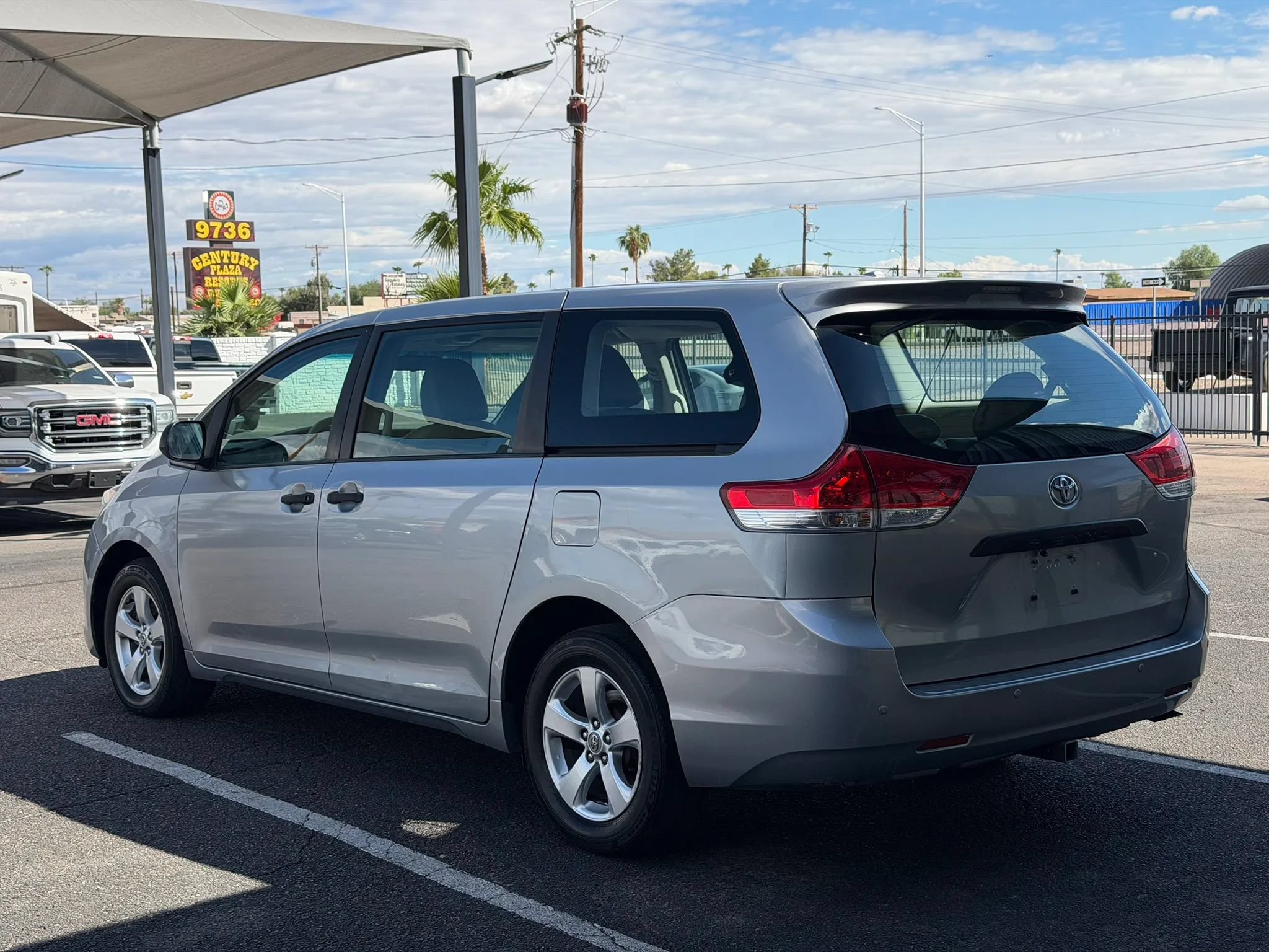 Used 2011 Toyota Sienna FWD image 6