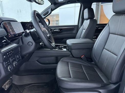 Certified 2025 Chevrolet Tahoe High Country image 31