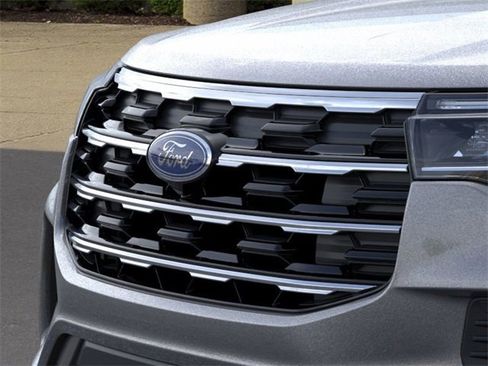 New 2026 Ford Explorer Active image 17
