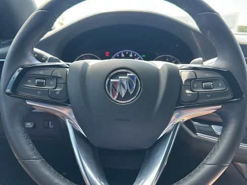 Used 2023 Buick Enclave Premium image 28