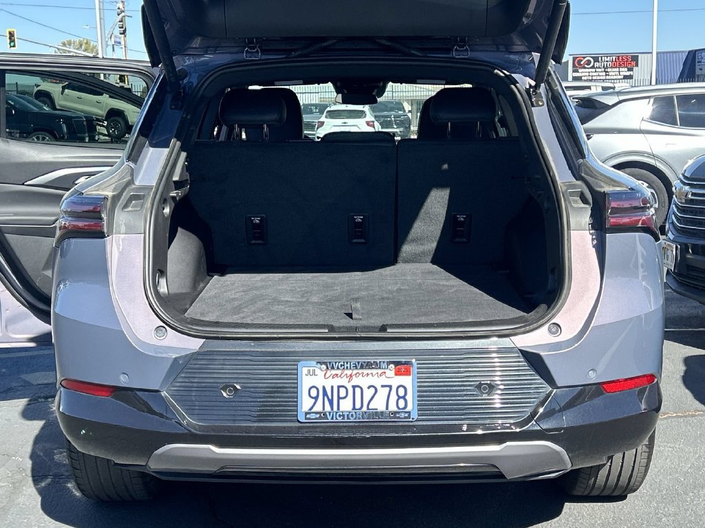 Used 2024 Chevrolet Equinox EV LT FWD image 30