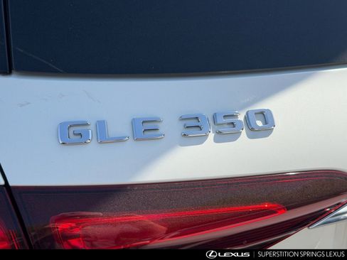 Used 2024 Mercedes-Benz GLE 350 4MATIC image 9