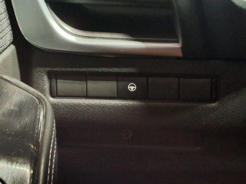 Used 2023 Nissan Rogue SV AWD/4WD image 26
