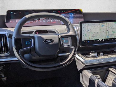 New 2025 Ford Expedition Tremor image 18