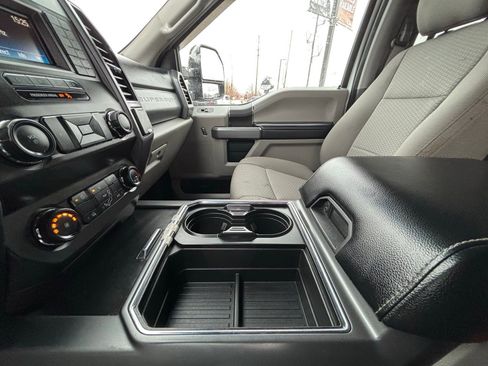 Used 2019 Ford F350 XLT w/ FX4 Off-Road Package AWD/4WD image 23