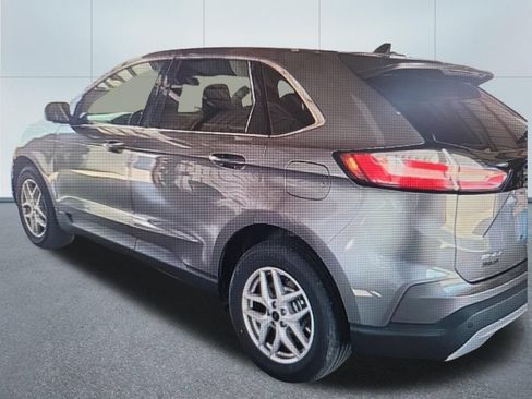 Used 2023 Ford Edge SEL AWD/4WD image 3
