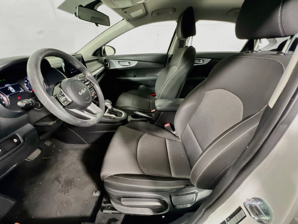 Certified 2024 Kia Forte LXS w/ LXS Technology Package FWD image 13