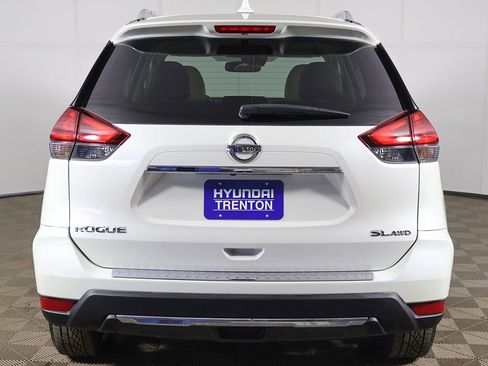 Used 2017 Nissan Rogue SL w/ SL Premium Package AWD/4WD image 13