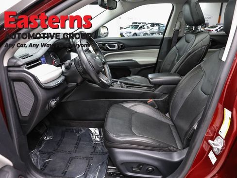 Used 2022 Jeep Compass Limited w/ Sun and Sound Group AWD/4WD image 14