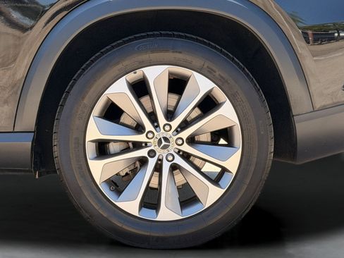 Used 2023 Mercedes-Benz GLE 450 4MATIC w/ Premium Package image 14
