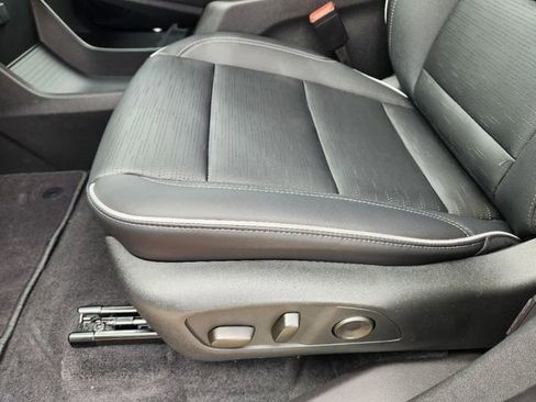 New 2025 Buick Enclave Sport Touring w/ Super Cruise Package FWD image 18