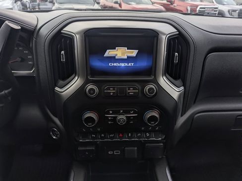 Used 2022 Chevrolet Silverado 1500 LTZ image 32