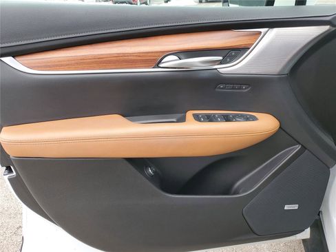 Used 2023 Cadillac XT5 Premium Luxury image 21