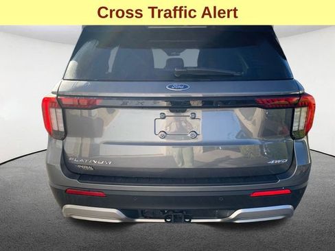 Certified 2025 Ford Explorer Platinum image 12