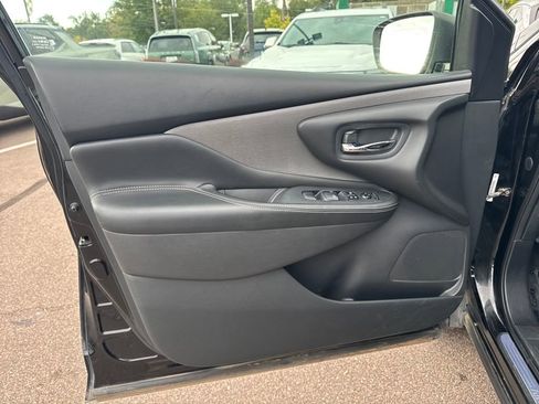 Used 2019 Nissan Murano S image 20