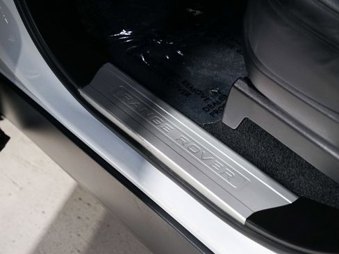 Used 2021 Land Rover Range Rover Westminster Edition image 24
