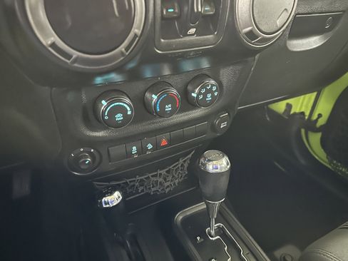 Used 2012 Jeep Wrangler Unlimited Sport image 44